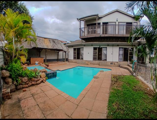3 BEDROOM HOUSE FOR SALE IN BLUFF